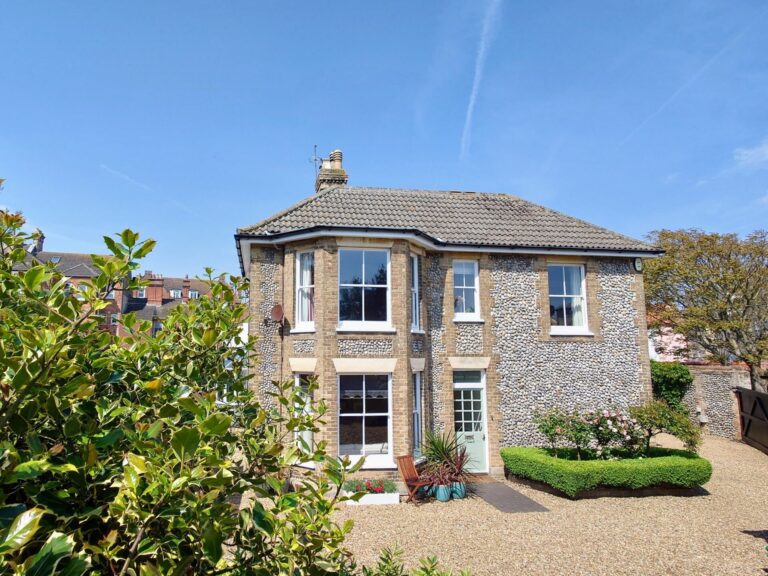 Exterior North Cottage Cromer